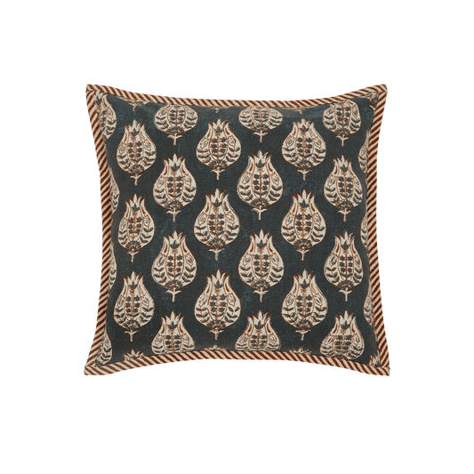 Capa de Almofada com Listras e Medalhão em Block Print 45x45 - Clocasa | Além do Conforto