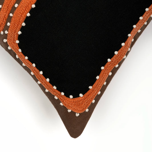 Capa de Almofada Étnica com Pachwork de Poá Bordado 40X60 - Clocasa | Além do Conforto