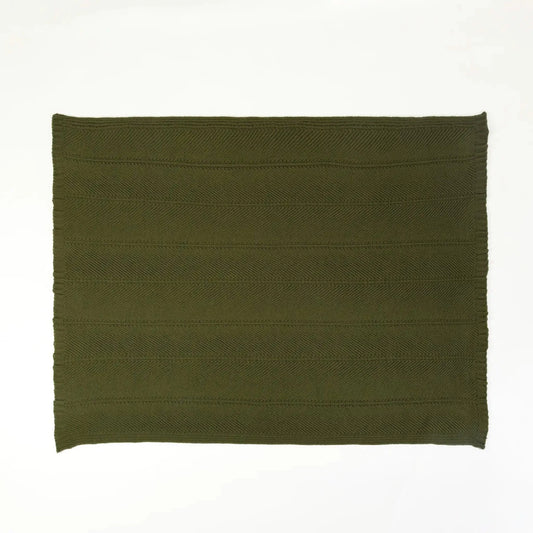 Manta Chenille Tramada Verde Musgo 130x170 - Clocasa | Além do Conforto