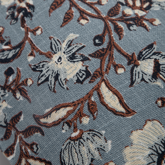 Capa de Almofada com Estampa Floral em Block Print 30x50
