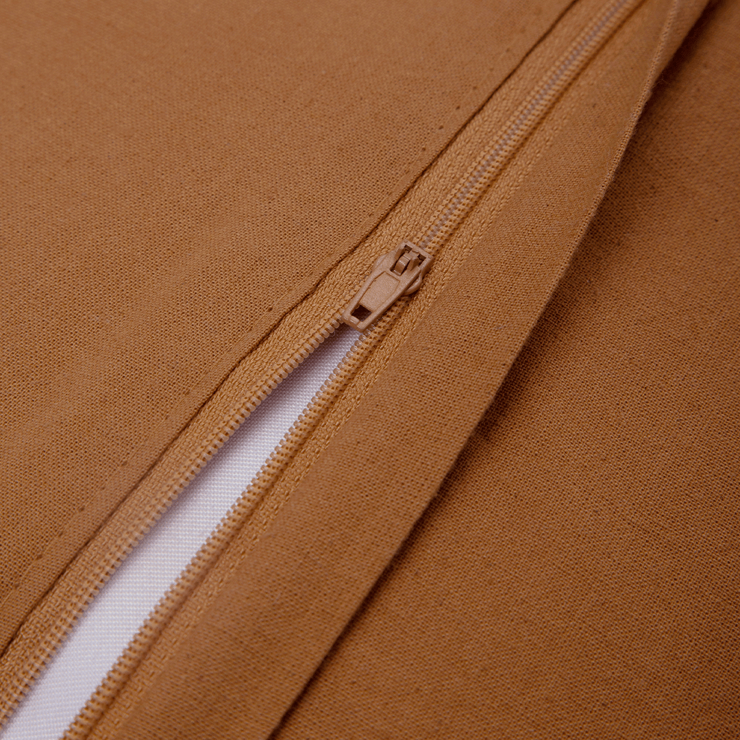 Capa de Almofada com Textura Bouclé Duo Mostarda 45x45 - Clocasa | Além do Conforto