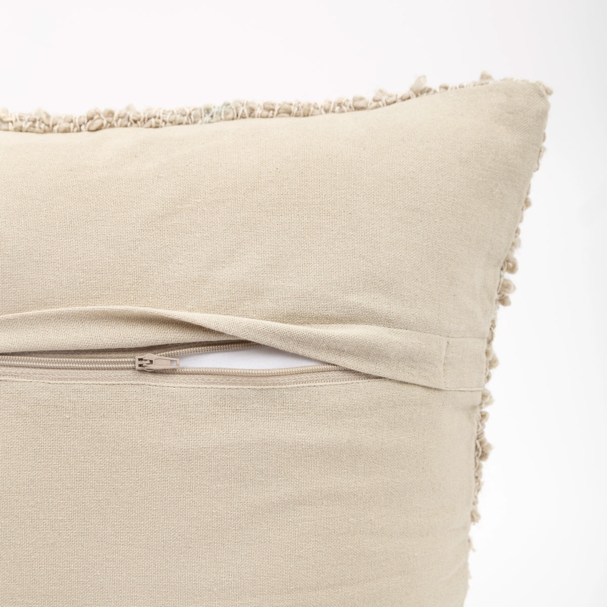 Capa de Almofada com Textura Bouclé Natural 45x45 - Clocasa | Além do Conforto