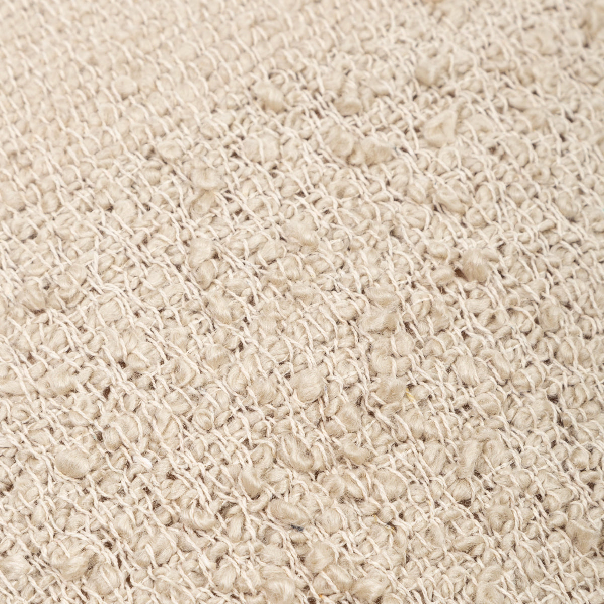 Capa de Almofada com Textura Bouclé Natural 45x45 - Clocasa | Além do Conforto