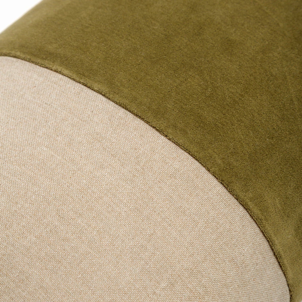 Capa de Almofada de Algodão com Listra em Veludo 30X50 - Clocasa | Além do Conforto