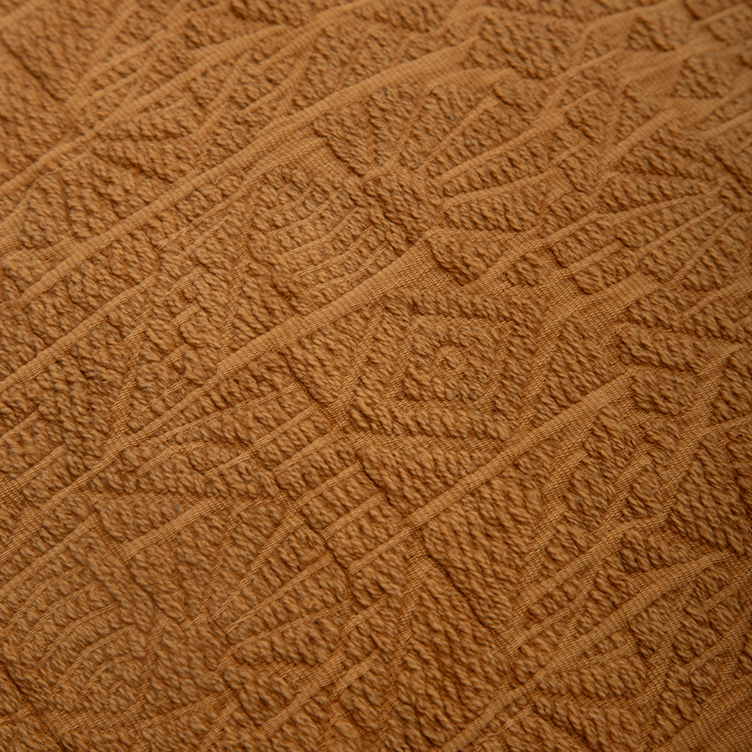 Capa de Almofada em Jacquard Estonado Mostarda 45x45 - Clocasa | Além do Conforto
