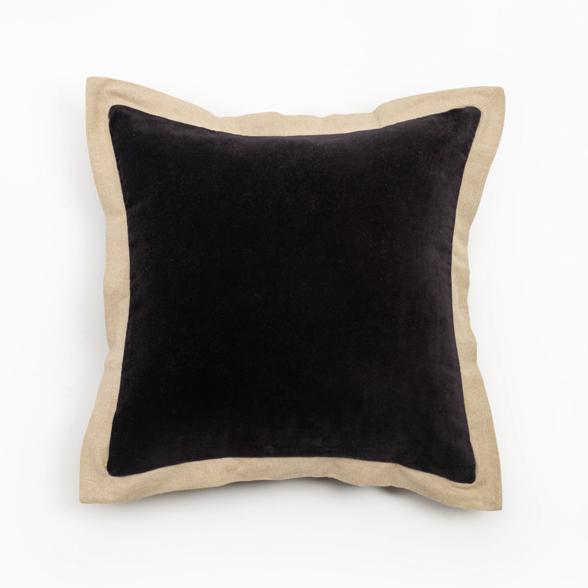 Capa de Almofada em Veludo de Algodão Preto 50X50 - Clocasa | Além do Conforto