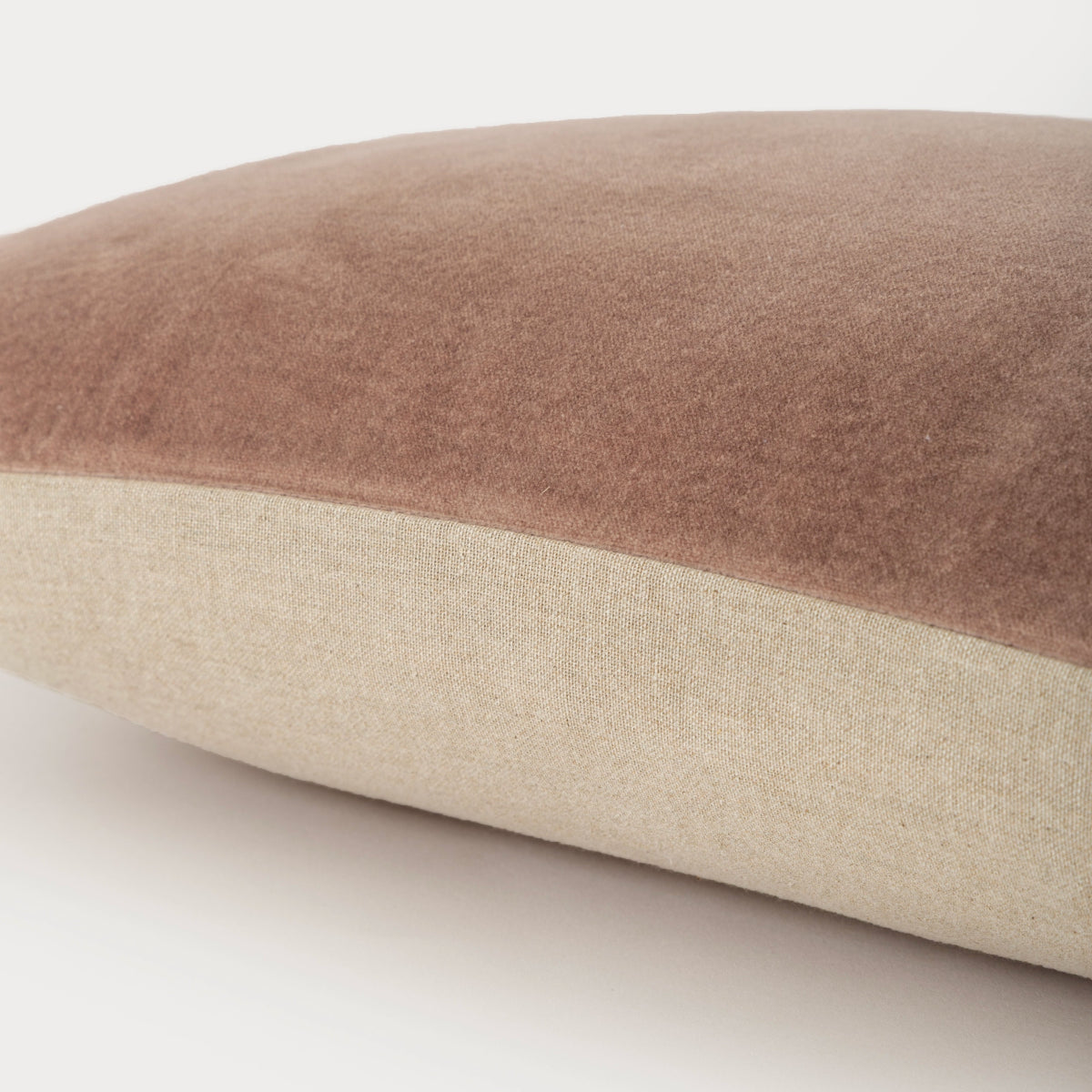 Capa de Almofada em Veludo de Algodão Rose 30X50 - Clocasa | Além do Conforto