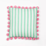 Capa de Almofada Listrada com Pompom Rosa 50X50 - Clocasa | Além do Conforto