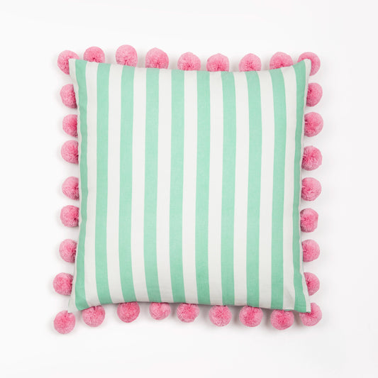 Capa de Almofada Listrada com Pompom Rosa 50X50 - Clocasa | Além do Conforto