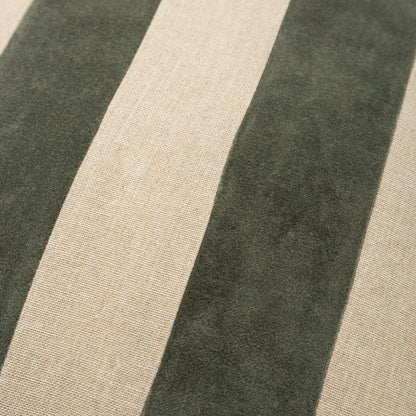 Capa de Almofada Listrada Verde 45X45 - Clocasa | Além do Conforto