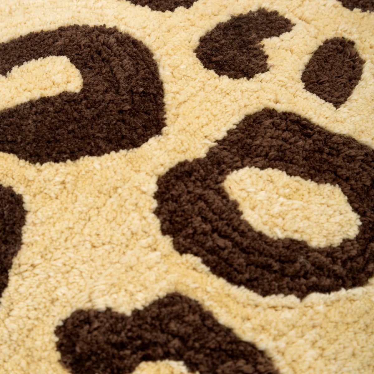 Capa de Almofada Onças Tufting 50X50 - Clocasa | Além do Conforto