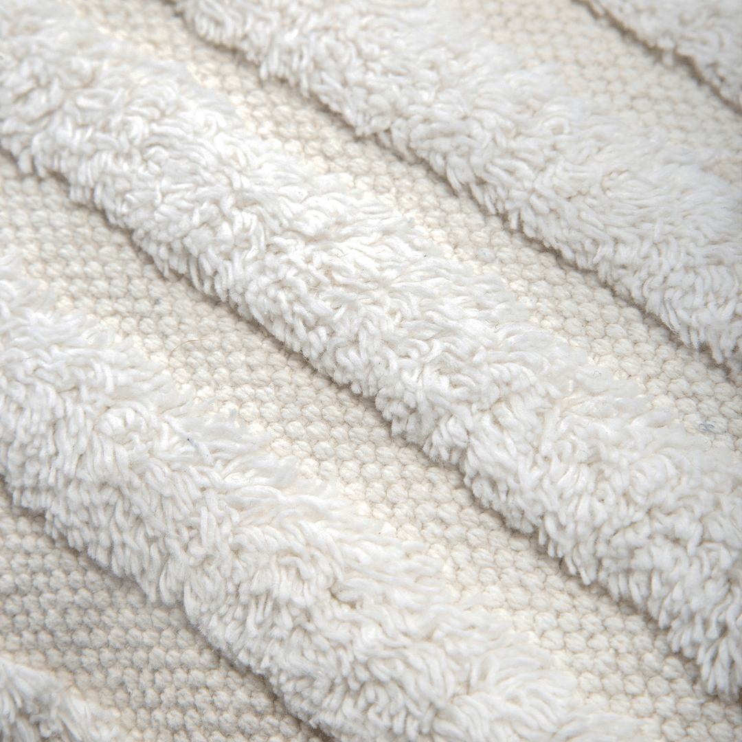 Capa de Almofada Retangular Oversized Tufting 30x115 - Clocasa | Além do Conforto