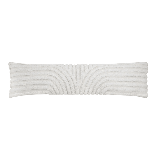 Capa de almofada decorativa no tamanho 30x115 cm confeccionada em algodão com texturas bordadas em alto relevo tufting com fechamento em zíper invisível, essencial para trazer aconchego e renovar a decoração de salas ou quartos com elegância.