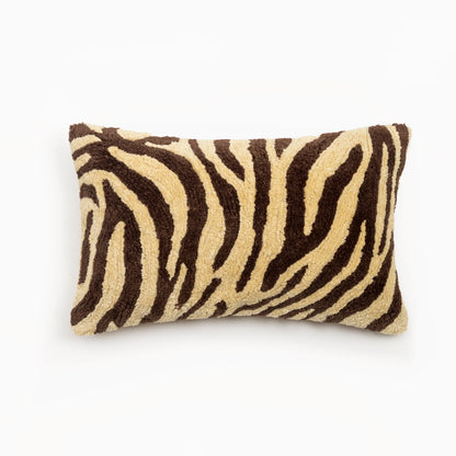 Capa de Almofada Zebra Tufting 30X50 - Clocasa | Além do Conforto