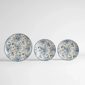 Conjunto de jantar individual na cor azul confeccionado em cerâmica resistente com acabamento esmaltado de alta durabilidade com superfície lisa e uniforme que facilita a limpeza, uma escolha estratégica para decorar a mesa com harmonia e surpreender seus convidados.