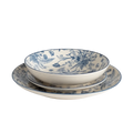 Conjunto de jantar individual na cor azul confeccionado em cerâmica resistente com acabamento esmaltado de alta durabilidade com detalhes sutis e texturizados nas bordas das peças, peças versáteis que combinam perfeitamente funcionalidade, alta durabilidade e design refinado.
