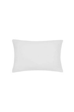 Enchimento para almofada no tamanho 30x50 cm com fibra siliconada macia de alta resiliência que garante excelente sustentação anatômica, oferece a resiliência ideal para garantir almofadas sempre cheias, bonitas e confortáveis.