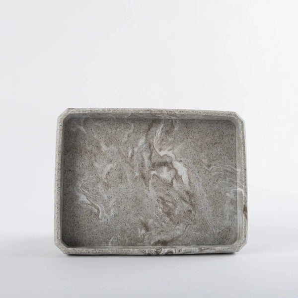 Kit de banheiro decorativo na cor cinza confeccionado em estrutura resistente com excelente acabamento superficial com design funcional que otimiza o espaço da bancada, combina durabilidade, fácil higienização e um acabamento impecável para a sua rotina.