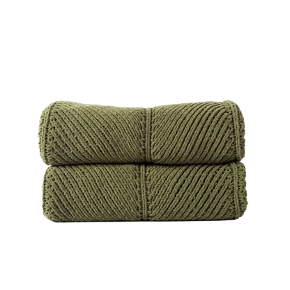 Manta Chenille Tramada Verde Musgo 130x170 - Clocasa | Além do Conforto