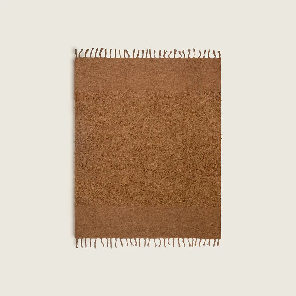 Manta Texturizada em Bouclé Duo Mostarda 130x170 - Clocasa | Além do Conforto