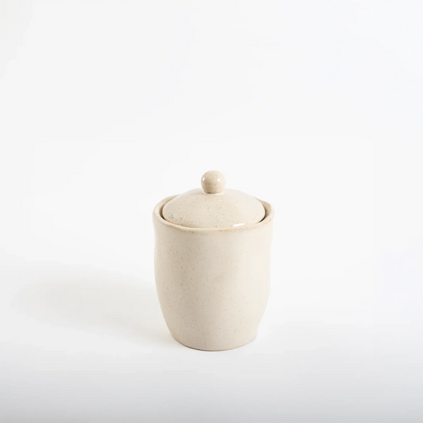 Pote de Cerâmica com Tampa Bege - Clocasa | Além do Conforto