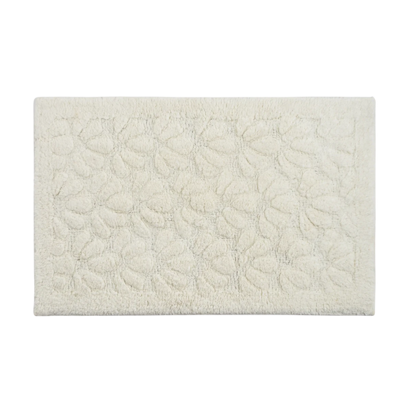 Tapete decorativo com estampa floral orgânica no tamanho 50x80 cm confeccionado em puro algodão com texturas e relevos em técnica tufting com base de proteção antiderrapante para maior segurança, traz harmonia visual e preenche o espaço de forma aconchegante com sua presença marcante.