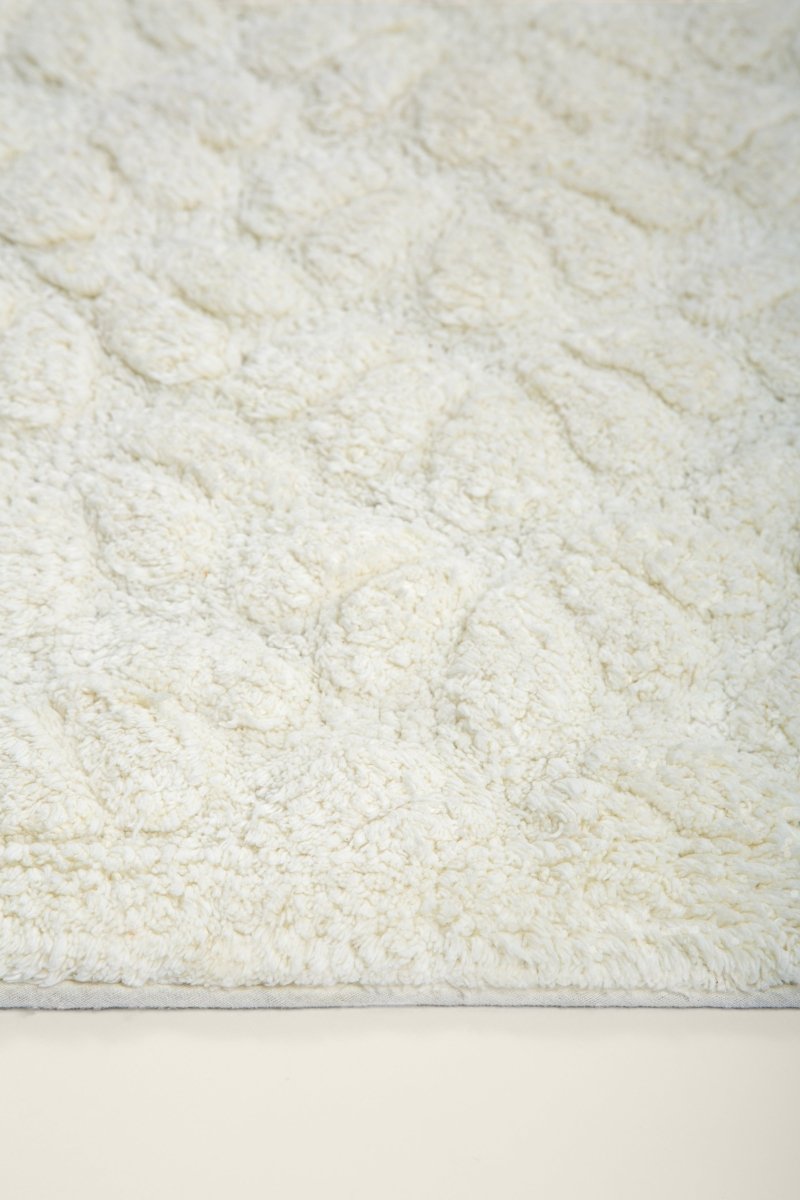 Tapete de Algodão Soft com Flores em Alto Relevo Creme 50x80 - Clocasa | Além do Conforto