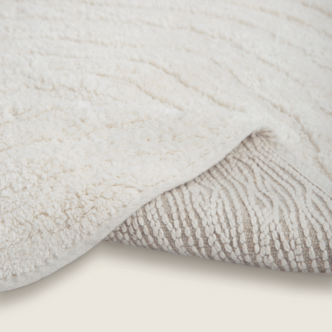Tapete de Algodão Soft com Ondas em Espiral Orgânico 50x80 - Clocasa | Além do Conforto