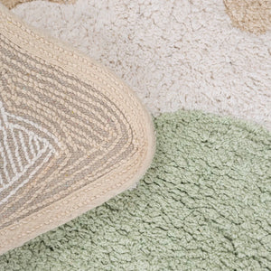 Tapete infantil decorativo super macio confeccionado em algodão natural sustentável de alta resistência com costuras e acabamentos reforçados nas bordas, elemento indispensável para renovar o lar com leveza, praticidade e muito bom gosto decorativo.