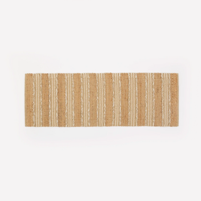 Tapete Trançado em Listras de Tom Natural e Lã em Juta 60x180 - Clocasa | Além do Conforto