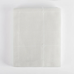 Toalha de Mesa com Bordado Xadrez Branco 150X250 - Clocasa | Além do Conforto