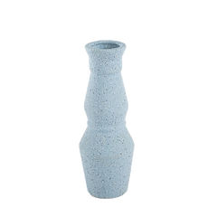 Vaso de cerâmica decorativo confeccionado em cerâmica de alta qualidade com acabamento primoroso e superfície de acabamento fosco acetinado, peça decorativa versátil que se destaca pela sua harmonia de formas e excelente presença visual.