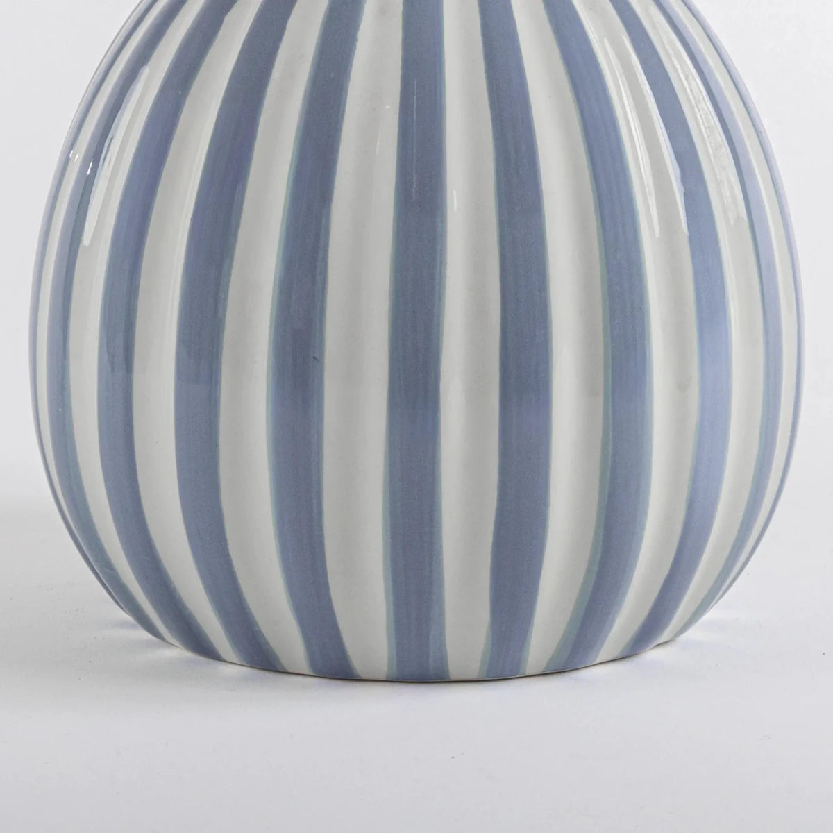Vaso de Cerâmica Listrado Azul - Clocasa | Além do Conforto