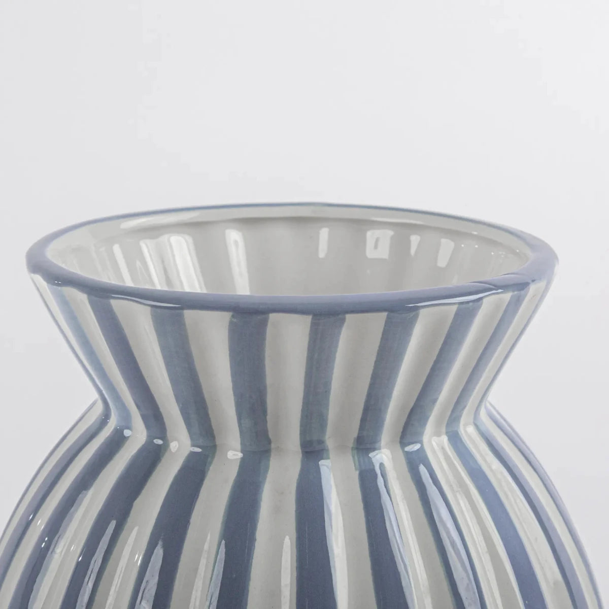 Vaso de Cerâmica Listrado Azul - Clocasa | Além do Conforto