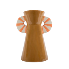 Vaso de cerâmica decorativo confeccionado em cerâmica de alta qualidade com acabamento primoroso com relevos e sulcos lineares marcantes, combina silhuetas elegantes e texturas exclusivas para enriquecer qualquer canto ou prateleira.