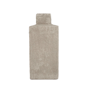 Vaso de cerâmica decorativo confeccionado com matéria-prima selecionada e design contemporâneo, sinônimo de elegância atemporal, ideal para dar vida, movimento e frescor ao design de interiores.